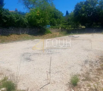 Istra, Labin, zemljište s građevinskom dozvolom, 847m2