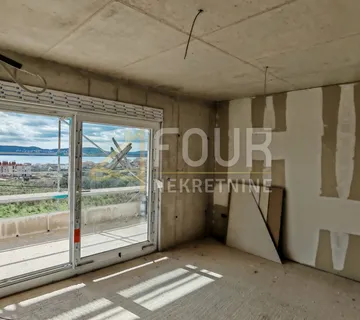 Dalmacija, Seget Donji, novogradnja, 2s+db, balkon - cover