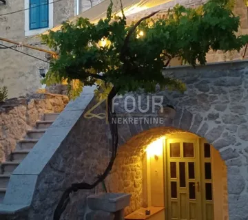 Veli Iž, adaptirana kamena kuća, 94m2 - cover