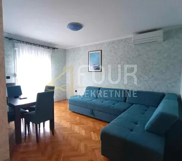 Opatija, vila s 15 stanova, 400m od mora! - cover