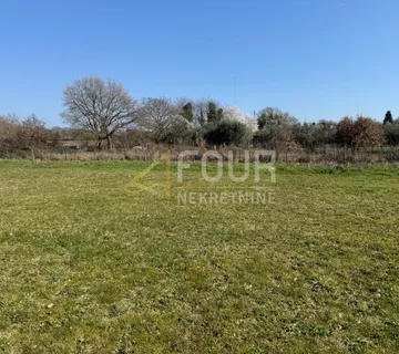 Istra, Marčana, građevinsko zemljište, 2.050m2 - Loborika, Marčana