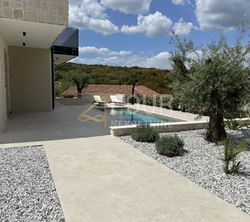 Otok Krk, Šilo, samostojeća kuća s bazenom, novogradnja - Šilo, Dobrinj