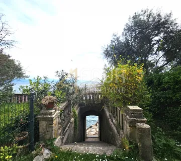 Lovran, stan prvi red do mora 2s+db, 120.26m2  - cover