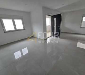 Crikvenica, 59.58m2, novogradnja, u naravi stan 2s+db - cover