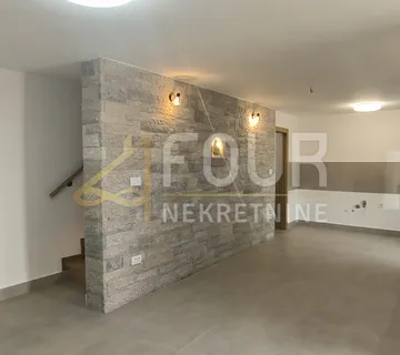 Istra, Barban, kuća u nizu, 65m2