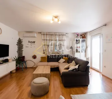 Istra, Medulin - okolica, 71.89m2, 2s+db, lođa