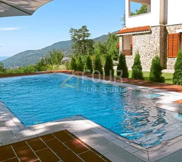 Opatija, Poljane, samostojeća kuća s bazenom i pogledom na Kvarner, cijena na upit! - Poljane, Opatija