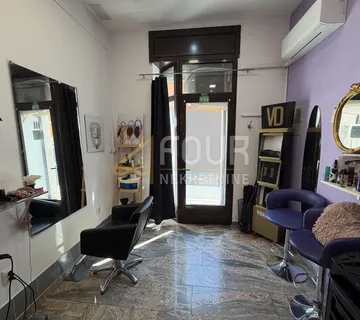 Zakup, Istra, Pula, poslovni prostor, 20m2