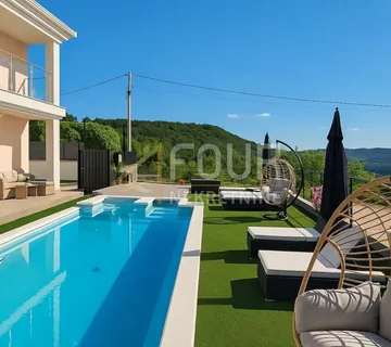 Istra, Cerovlje, vila s grijanim/slanim bazenom + wellness zona