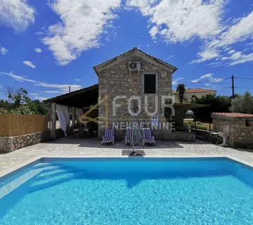 Otok Krk, Dobrinj - okolica, samostojeća kuća s bazenom, 104m2 - cover
