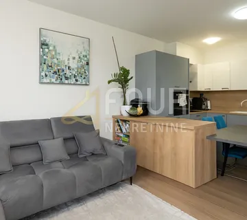 Rijeka, Srdoči, 62.21m2, 2s+db, terasa i okućnica 85.38m2