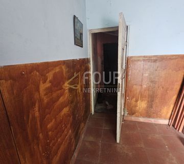 Klana - okolica, kuća + gospodarski objekt/garaža, - cover