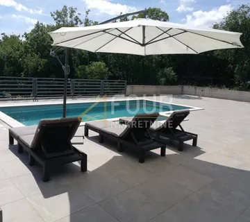 Najam, Kostrena, 2s+db, 135m2, bazen, pogled na more - cover