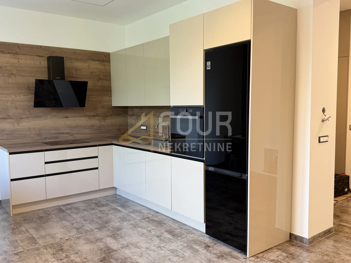 Najam, Rijeka, Trsat, 2skl, 90m2, balkon - cover