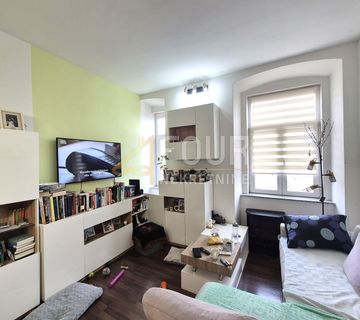 Rijeka, Centar, 65.55m2, 2s+db, pogled na more - cover