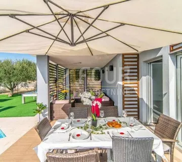 Istra, Vodnjan, samostojeća kuća s bazenom - cover