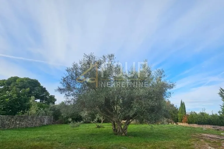 Otok Krk, Malinska, građevinsko zemljište - cover