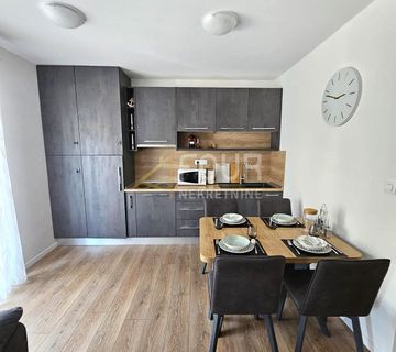Opatija - centar, adaptiran stan 300m do mora! - cover