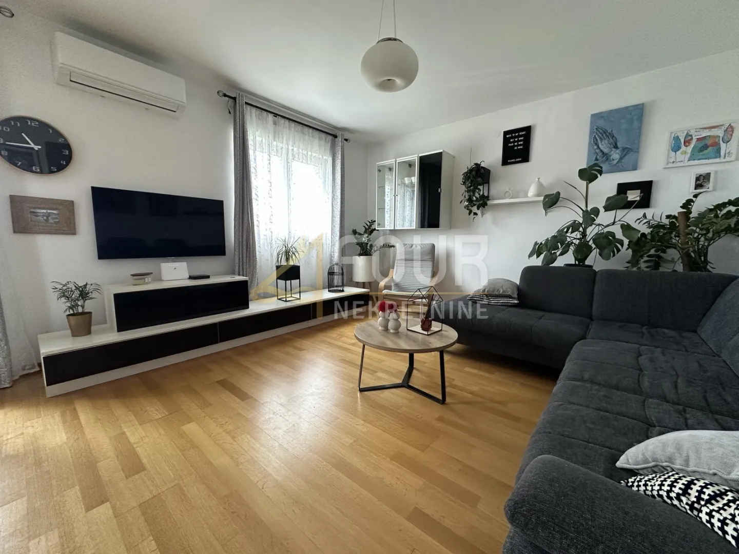 Viškovo, 93.95m2, dvoetažni 3s+db, lođa - cover