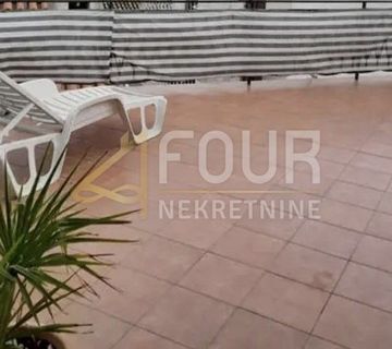 Crikvenica - centar, 74.16m2, 3s+db, prostrana terasa - cover