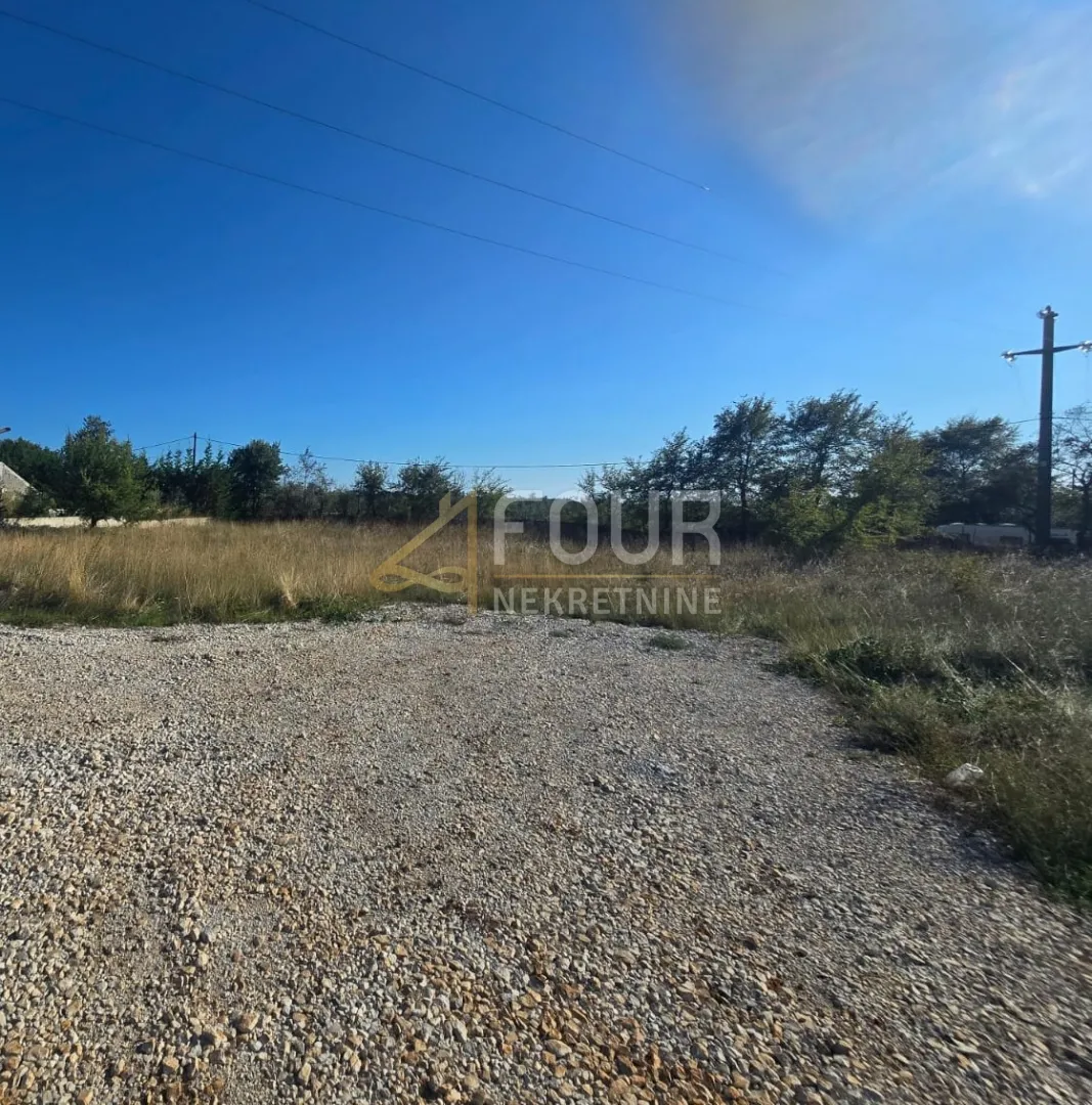 Istra, Vodnjan, građevinsko zemljište, 659m2 - cover