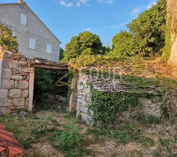 Otok Brač, Nerežišće, stara kamena kuća 106m2 - cover