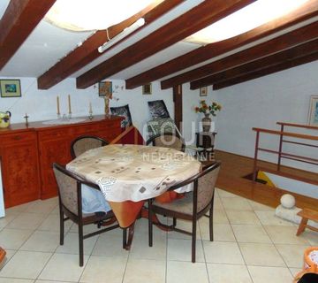 Istra, Marčana - okolica, autohtona kuća s dva stana 198m2 - cover