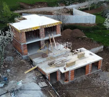 Lovran, Dobreć, dvije kuće s bazenima, novogradnja - cover