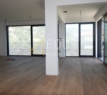Lovran, novogradnja, 3s+db, 142.11m2, terasa, okućnica, pogled na more - cover