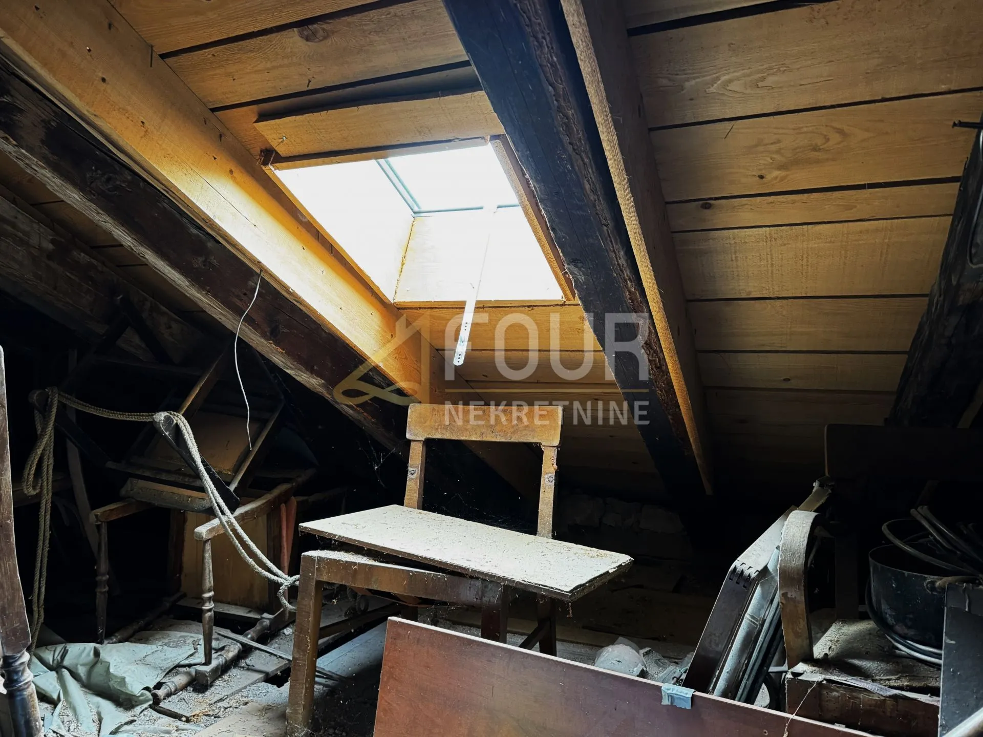 Rijeka, Donja Vežica, 1s+db, 57.40m2, okućnica - prilika! - cover