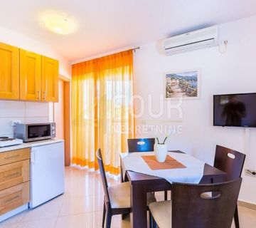 Istra, Medulin, kuća sa 6 stanova + dodatni apartman, blizina mora - cover