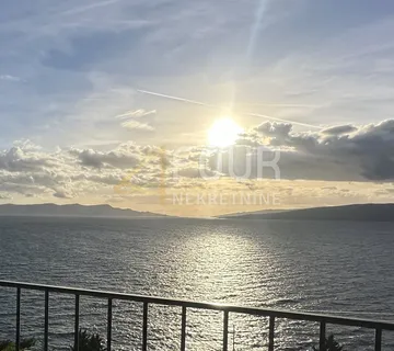 Senj, garsonijera, 35m2, terasa, pogled na more - cover