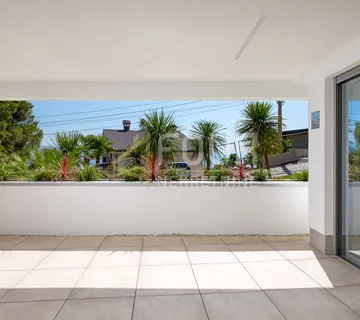 Opatija, vrhunska novogradnja, 2skl, pogled na more - cover