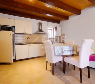 Istra, Ližnjan, kuća u nizu, 140m2, pogled na more - cover