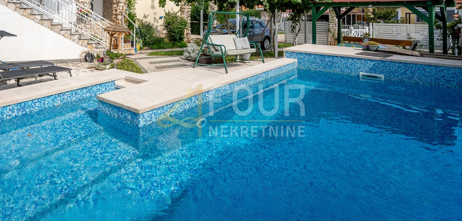 Istra, Fažana, Valbandon, samostojeća kuća s bazenom - cover