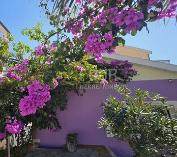 Dalmacija, Vodice, samostojeća kuća, 397m2 - cover