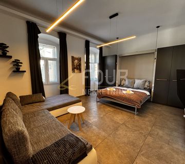 Rijeka, Centar, 166.49m2, u naravi 5 apartmana - cover