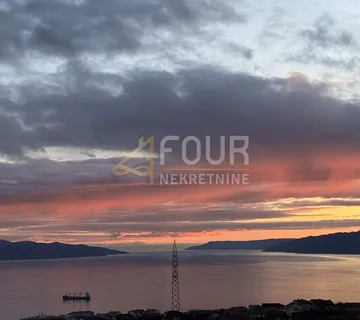 Najam, Viškovo, Marinići, dvoetažni stan, 3s+db, pogled na more - cover