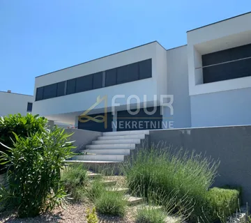 Otok Krk, Krk, novogradnja, vila s bazenom - cover