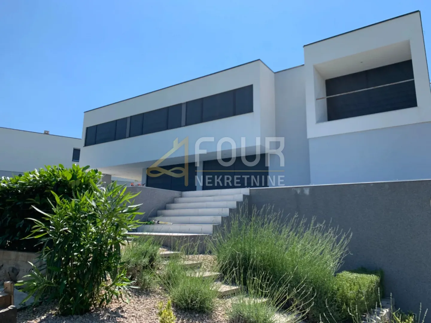 Otok Krk, Krk, novogradnja, vila s bazenom - cover