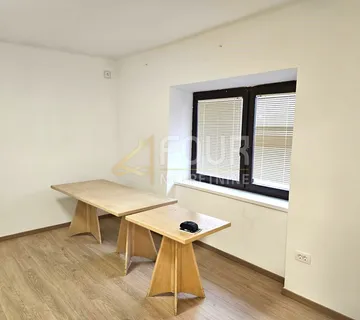 Gorski kotar, Fužine, adaptirana kuća s prostranom okućnicom - cover