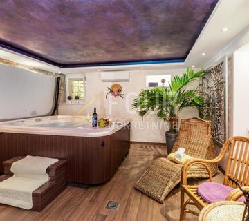 Crikveničko zaleđe, Tribalj, prekrasna vila s bazenom i wellnessom - cover