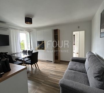 Novi Vinodolski, Klenovica, 39.32m2, 1skl, lođa, pogled na more - cover