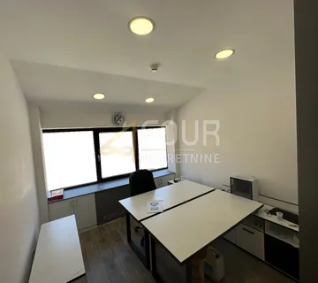 Zakup, Rijeka, Centar, poslovni prostor 11m2 - cover