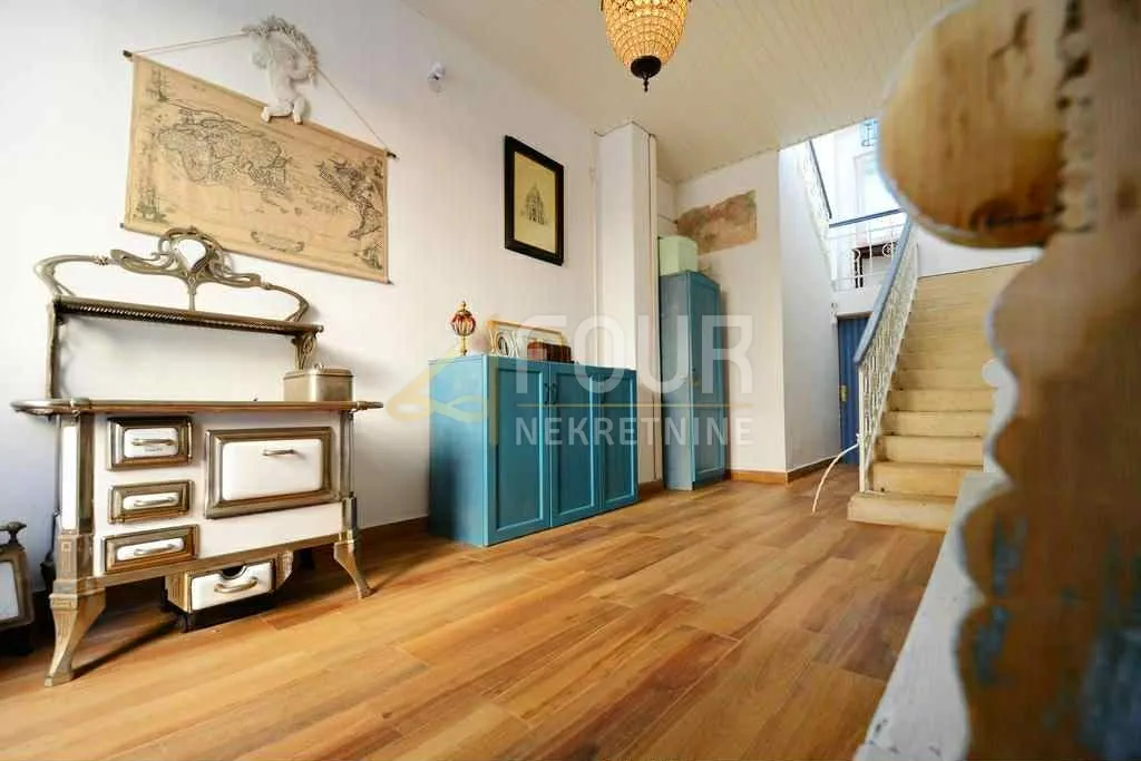 Istra, Poreč, Centar, samostojeća kuća, 125m2 - cover