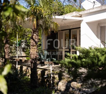 Jadranovo, samostojeća kuća - prizemnica, okućnica, SAMO KOD NAS! - cover