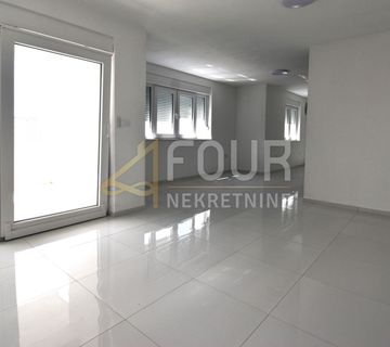 Crikvenica, novogradnja, etaža, 122.81m2, 3s+db, 200m od mora! - cover