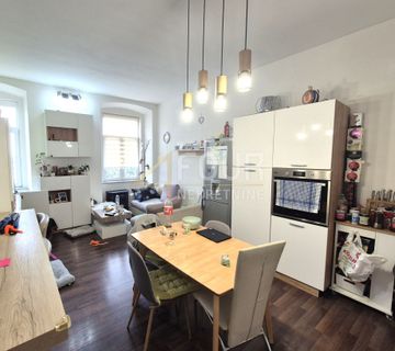 Rijeka, Centar, 65.55m2, 2s+db, pogled na more - cover