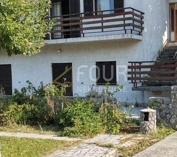 Podhum, samostojeća kuća 200m2, 2 garaže, okućnica - cover