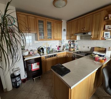 Rijeka, Srdoči, 68.44m2, 3skl, lođa, pogled na more - cover